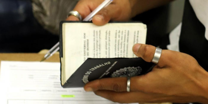 Mais de 6 milhões de trabalhadores pediram demissão em 12 meses até maio